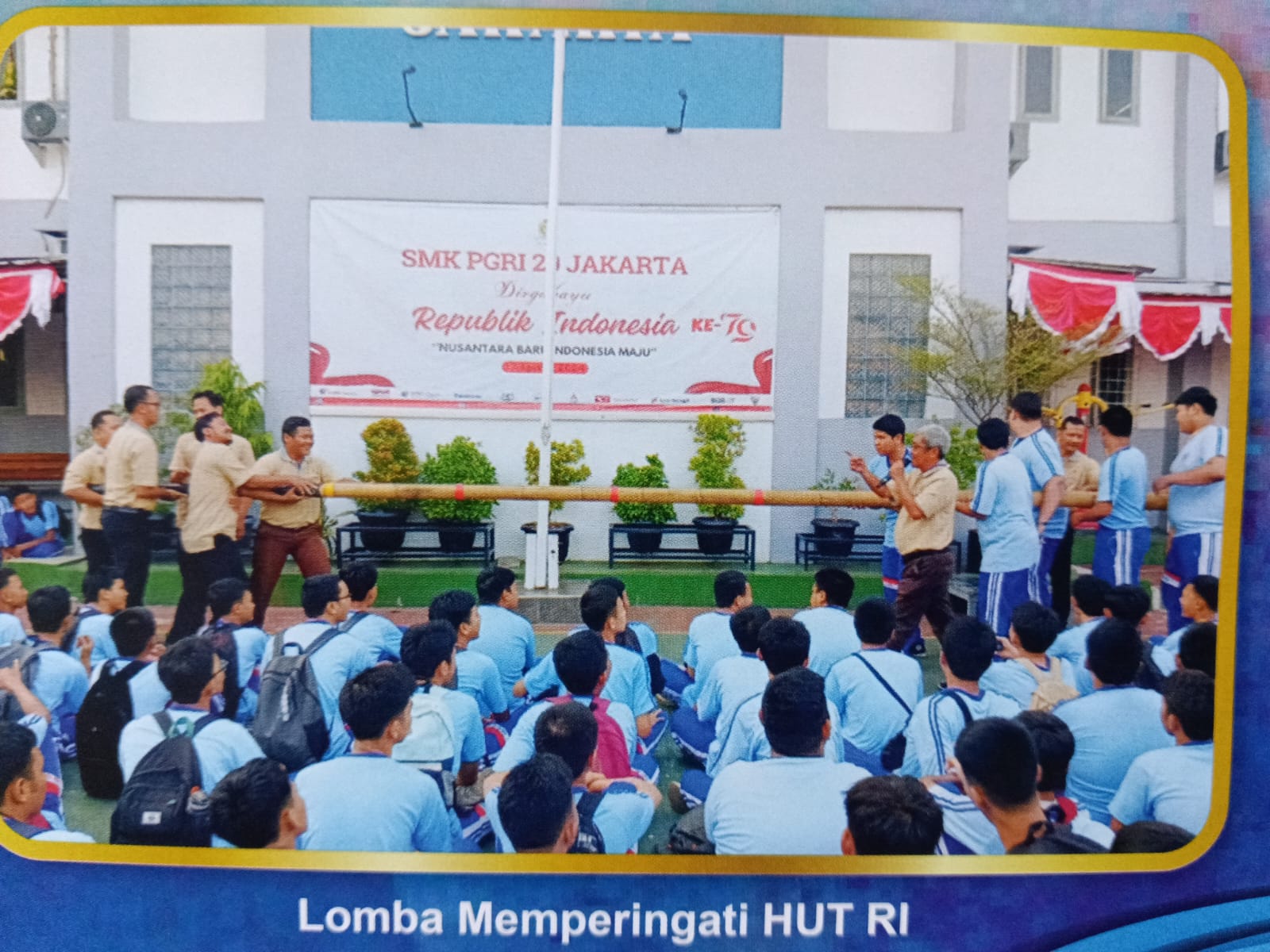 lomba hut ri